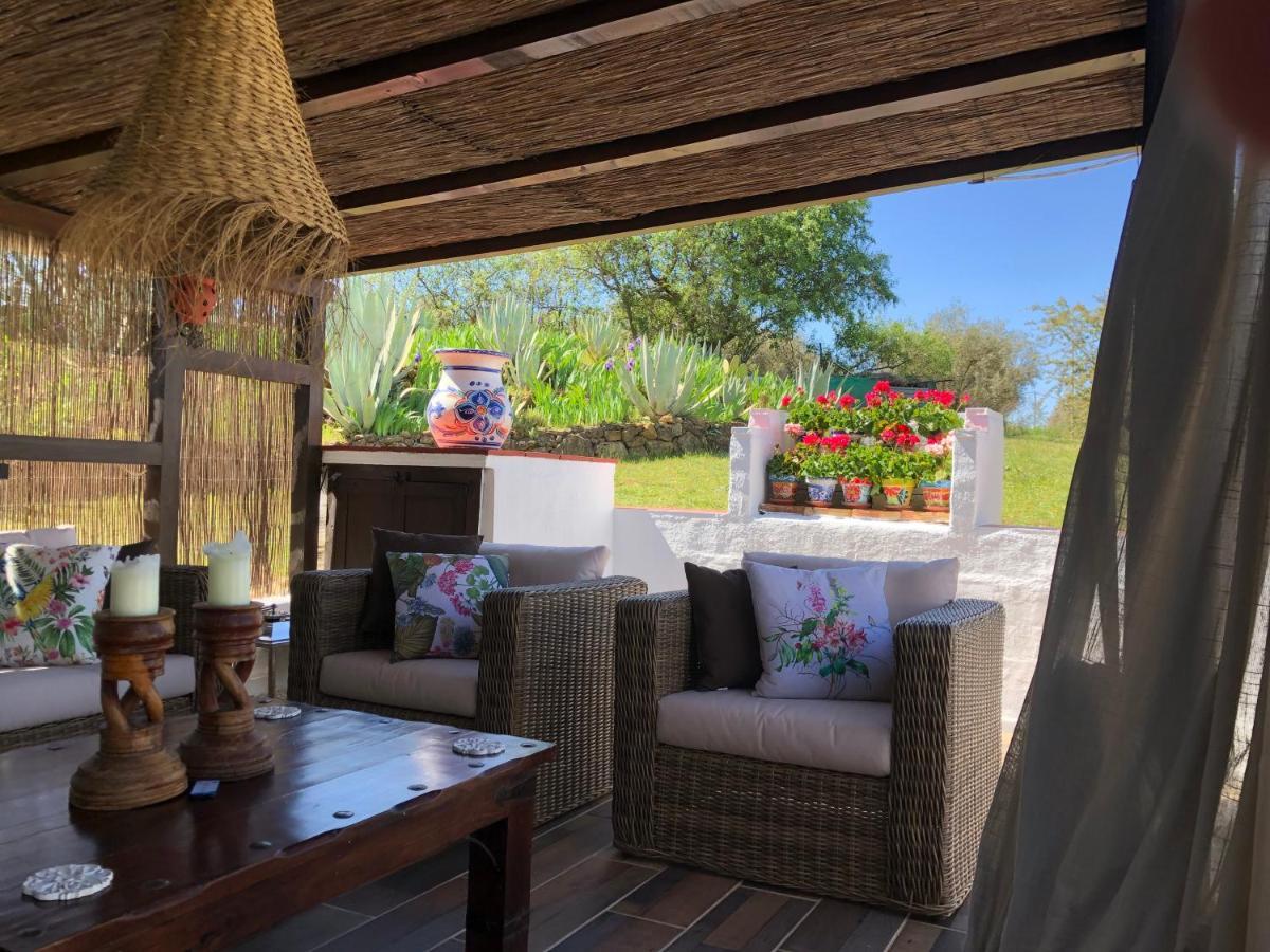 Casa La Alegria 37 Bed & Breakfast Villanueva de Tapia ภายนอก รูปภาพ