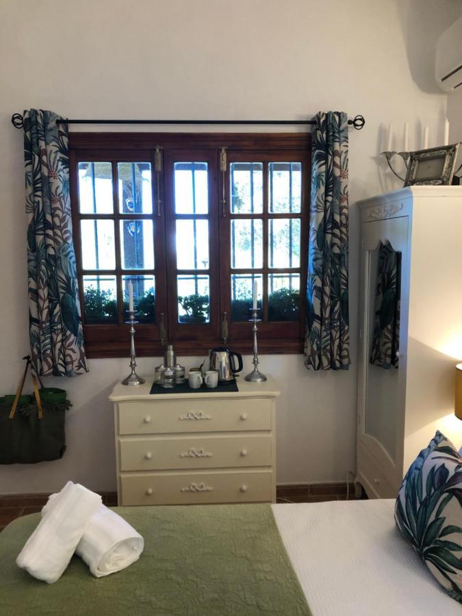 Casa La Alegria 37 Bed & Breakfast Villanueva de Tapia ภายนอก รูปภาพ